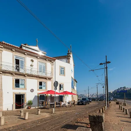 Douro Harbor With Balcony *